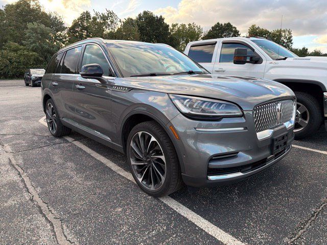 Used 2024 Lincoln Aviator Reserve w/ Equipment Group 201A AWD/4WD image 1