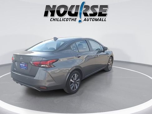 Used 2025 Nissan Versa SV image 8