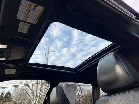 Certified 2025 Subaru Forester Limited image 22