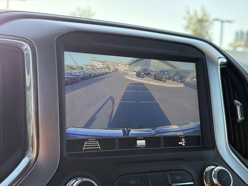 Used 2020 GMC Sierra 1500 SLT AWD/4WD image 17