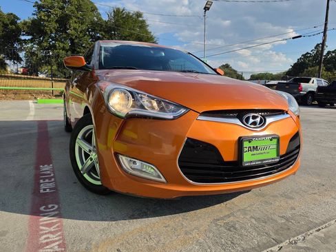 Used 2015 Hyundai Veloster w/ Option Group 02 FWD image 58