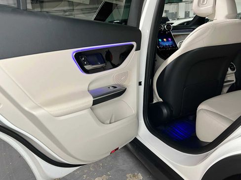Certified 2026 Mercedes-Benz GLC 300 4MATIC image 18