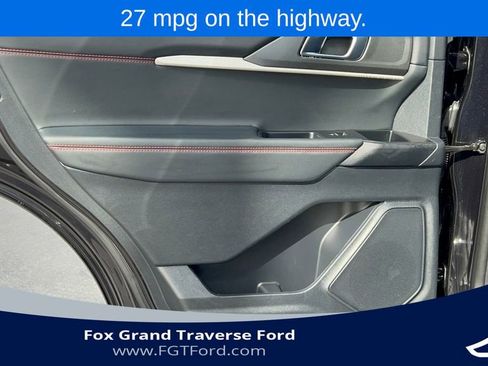Certified 2025 Ford Explorer ST-Line AWD/4WD image 35