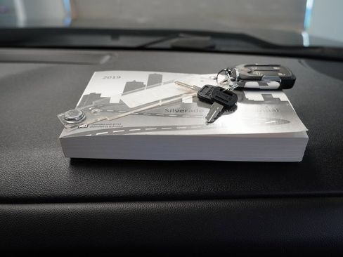 Used 2019 Chevrolet Silverado 1500 LT w/ All-Star Edition image 36