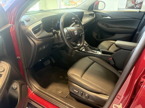 Used 2024 Buick Encore GX Sport Touring w/ Experience Buick Package image 7