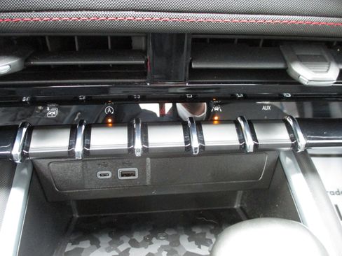 Used 2023 Chevrolet Colorado Z71 w/ Z71 Convenience Package 2 image 18