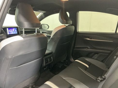 Used 2025 Toyota Camry SE image 25
