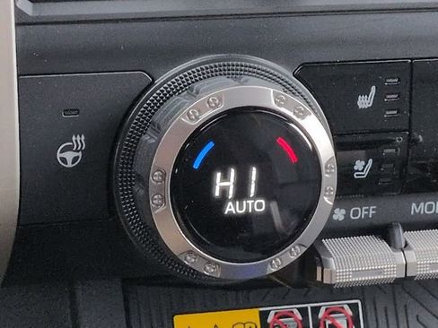 Certified 2025 Toyota Tacoma 4x4 Double Cab Hybrid image 22