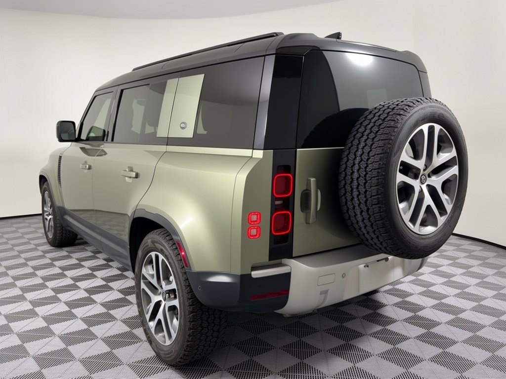 Used 2020 Land Rover Defender 110 HSE AWD/4WD image 3