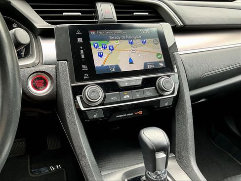 Used 2016 Honda Civic Touring image 9