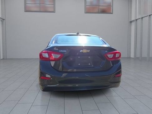 Used 2016 Chevrolet Cruze LT w/ Convenience Package FWD image 7