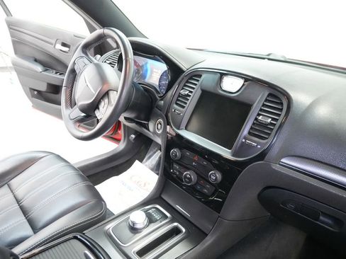 Used 2016 Chrysler 300 S image 26
