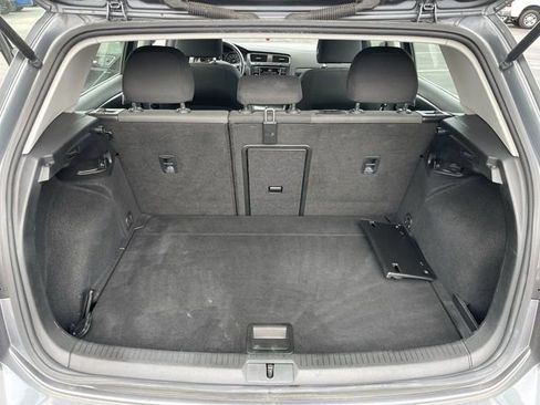 Used 2019 Volkswagen Golf S image 22