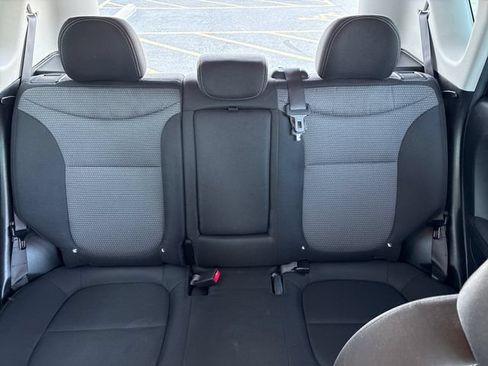 Used 2017 Kia Soul + FWD image 37