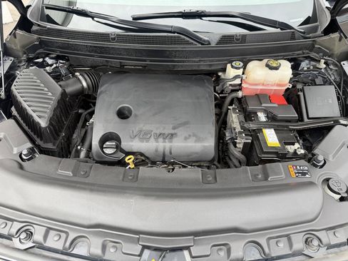 Used 2020 Buick Enclave Essence w/ LPO, Floor Liner Package FWD image 19