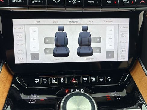 Used 2022 Jeep Grand Wagoneer Series III w/ Rear Seat Video Group 1 AWD/4WD image 15