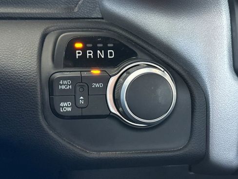 Used 2024 RAM 2500 Big Horn AWD/4WD image 31