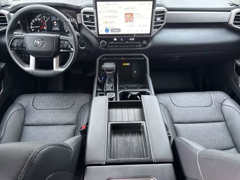 Used 2023 Toyota Tundra Limited AWD/4WD image 12