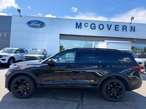Used 2023 Ford Explorer ST-Line w/ Class IV Trailer Tow Package AWD/4WD image 4