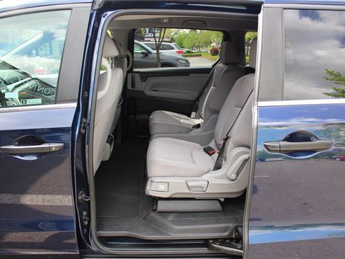 Used 2021 Honda Odyssey LX image 19