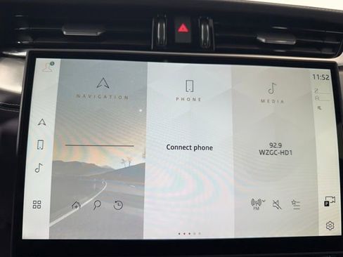 Certified 2025 Jaguar F-PACE R-Dynamic S image 19