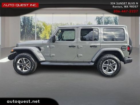 Used 2019 Jeep Wrangler Unlimited Sahara AWD/4WD image 8