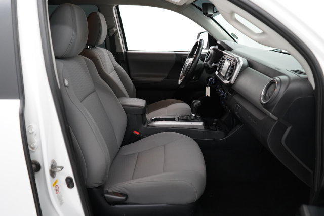 Used 2019 Toyota Tacoma SR5 AWD/4WD image 38