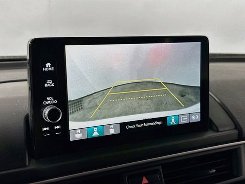 Used 2023 Honda Pilot Touring image 10