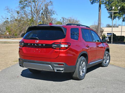 New 2026 Honda Pilot EX-L image 2