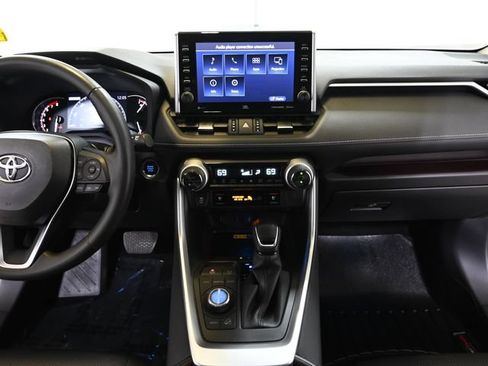 Used 2022 Toyota RAV4 Limited AWD/4WD image 2