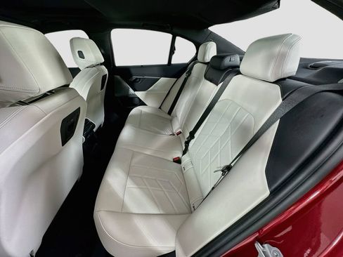 Used 2025 BMW i5 eDrive40i w/ M Sport Package RWD image 24