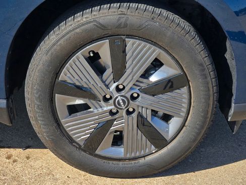 Used 2025 Nissan Murano SL AWD/4WD image 8