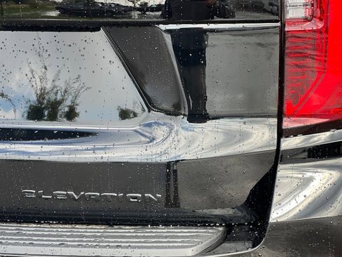 New 2026 GMC Yukon Elevation image 23
