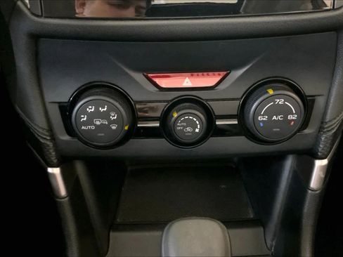 Used 2020 Subaru Forester Premium image 34