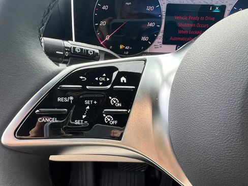 New 2026 Mercedes-Benz GLC 300 4MATIC image 17