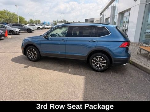 Used 2019 Volkswagen Tiguan SE w/ Panoramic Sunroof Package AWD/4WD image 2