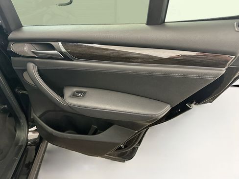 Used 2017 BMW X3 xDrive28i image 32