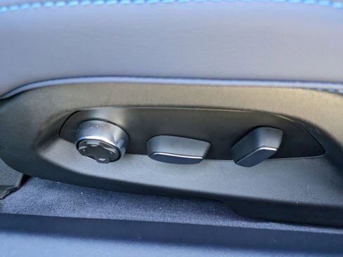 Used 2022 Chevrolet Corvette Stingray Premium Cpe w/ Z51 Performance Package image 14