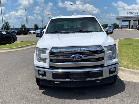 Used 2017 Ford F150 Lariat w/ Equipment Group 502A Luxury AWD/4WD image 9