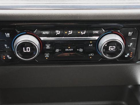 Used 2024 Chevrolet Silverado 2500 LTZ w/ LTZ Convenience Package AWD/4WD image 7
