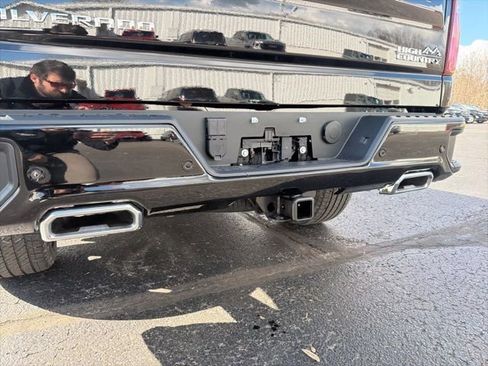 New 2026 Chevrolet Silverado 1500 High Country AWD/4WD image 20
