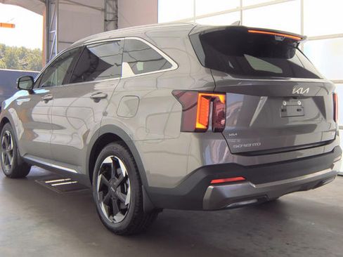 Used 2025 Kia Sorento SX Prestige AWD/4WD image 4