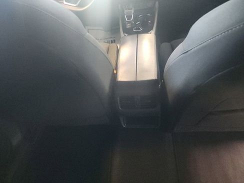 Used 2024 Nissan Rogue S AWD/4WD image 17