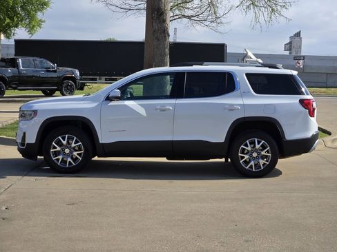 Used 2023 GMC Acadia SLT AWD/4WD image 4