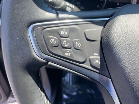 Used 2024 Chevrolet Equinox LT AWD/4WD image 13
