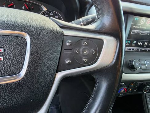 Used 2017 GMC Acadia SLT AWD/4WD image 24