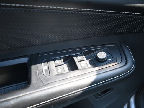 Used 2024 Volkswagen Atlas SEL image 17