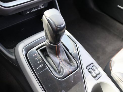 Used 2025 Subaru Crosstrek 2.5i Limited w/ Crosstrek Mirror Package image 33