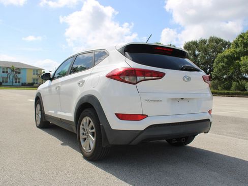 Used 2018 Hyundai Tucson SE FWD image 6