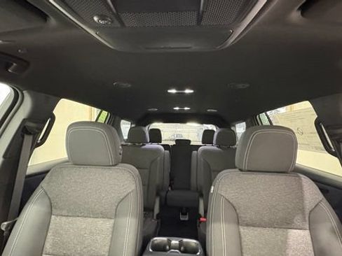 New 2027 Chevrolet Traverse LT w/ Driver Confidence Package AWD/4WD image 36